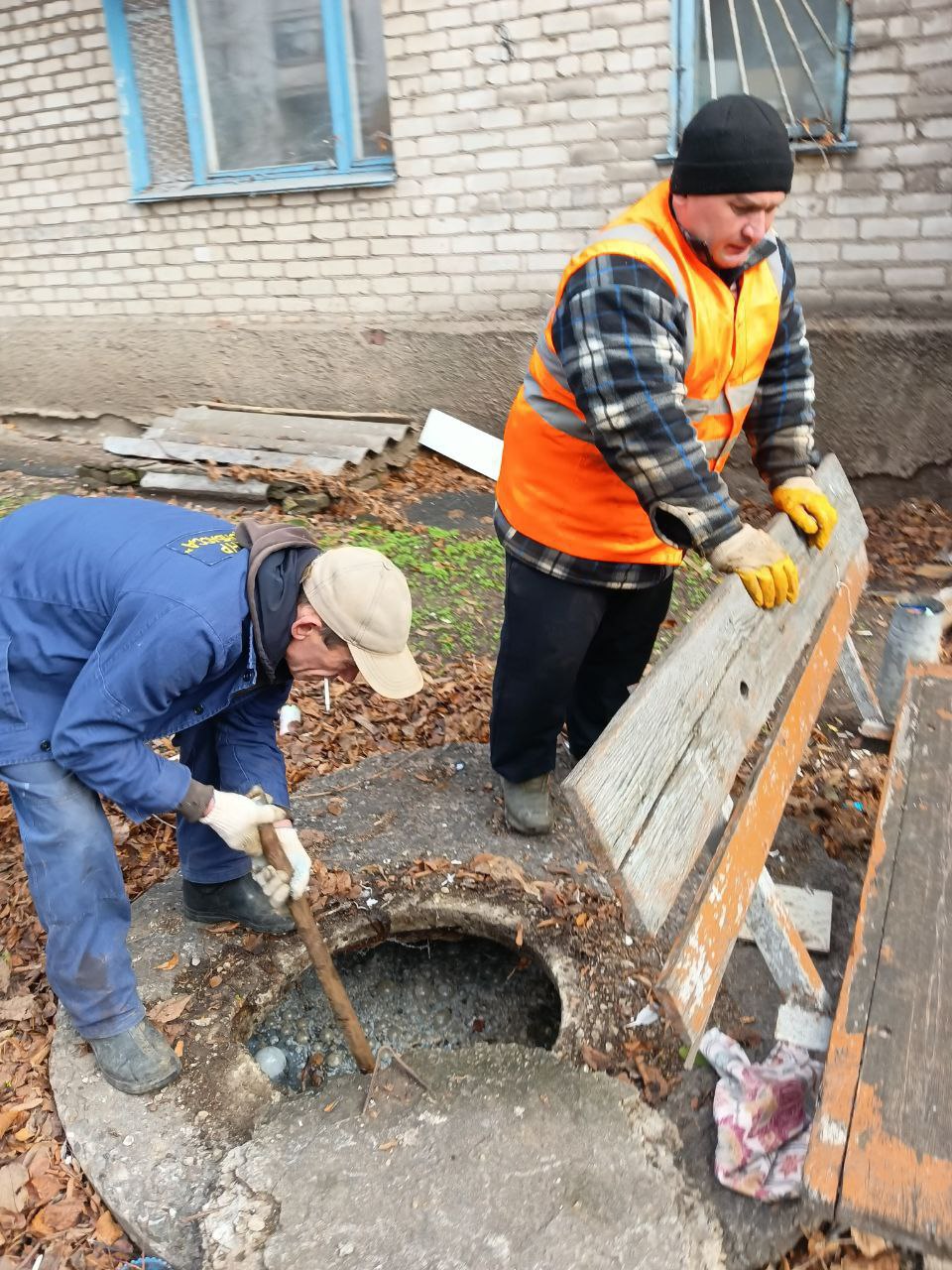 Наталья Великодная: Аварийные работы на территории района продолжаются Наталья Великодная: Аварийные работы на территории района продолжаются