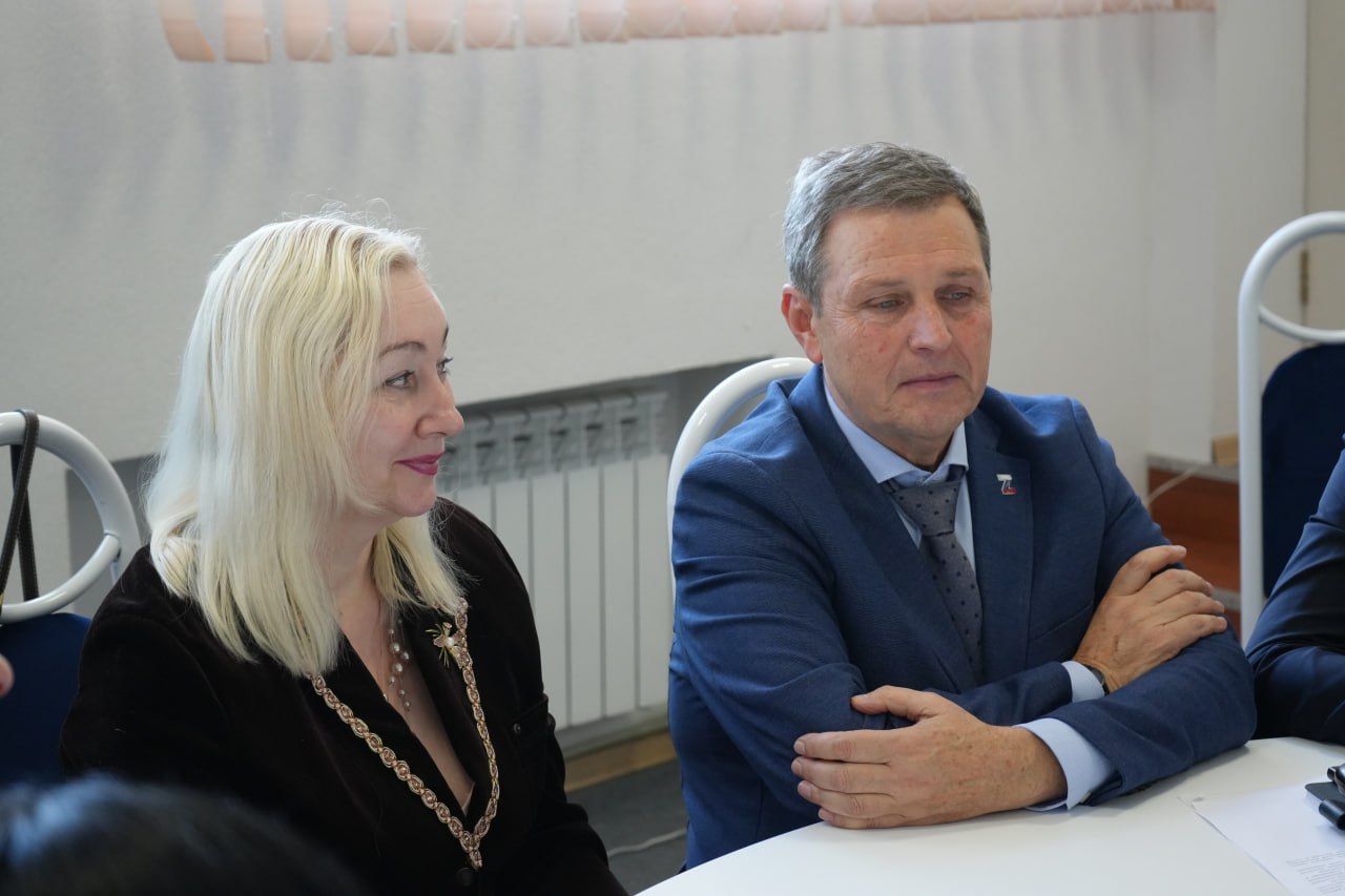 Михаил Желтяков: Принял участие в открытом диалоге «Перспективы музейного дела», который прошёл на базе Донецкого республиканского краеведческого музея Михаил Желтяков: Принял участие в открытом диалоге «Перспективы музейного дела», который прошёл на базе Донецкого республиканского краеведческого музея