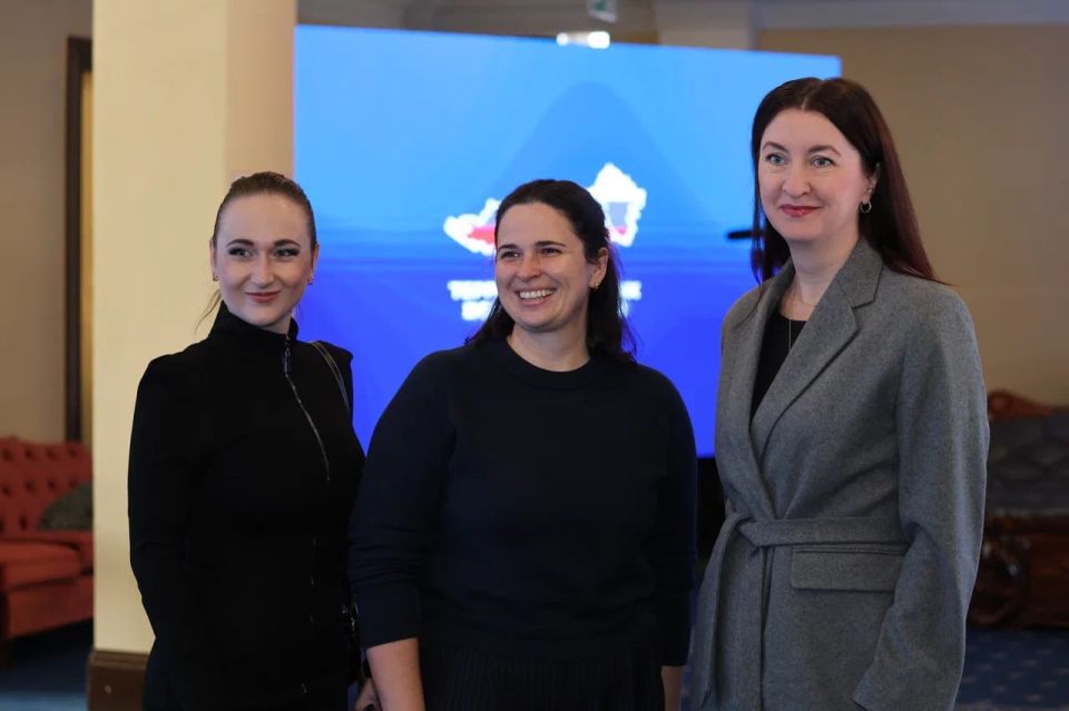 В Донецке прошел региональный слет Президентской платформы «Россия – страна возможностей» В Донецке прошел региональный слет Президентской платформы «Россия – страна возможностей»