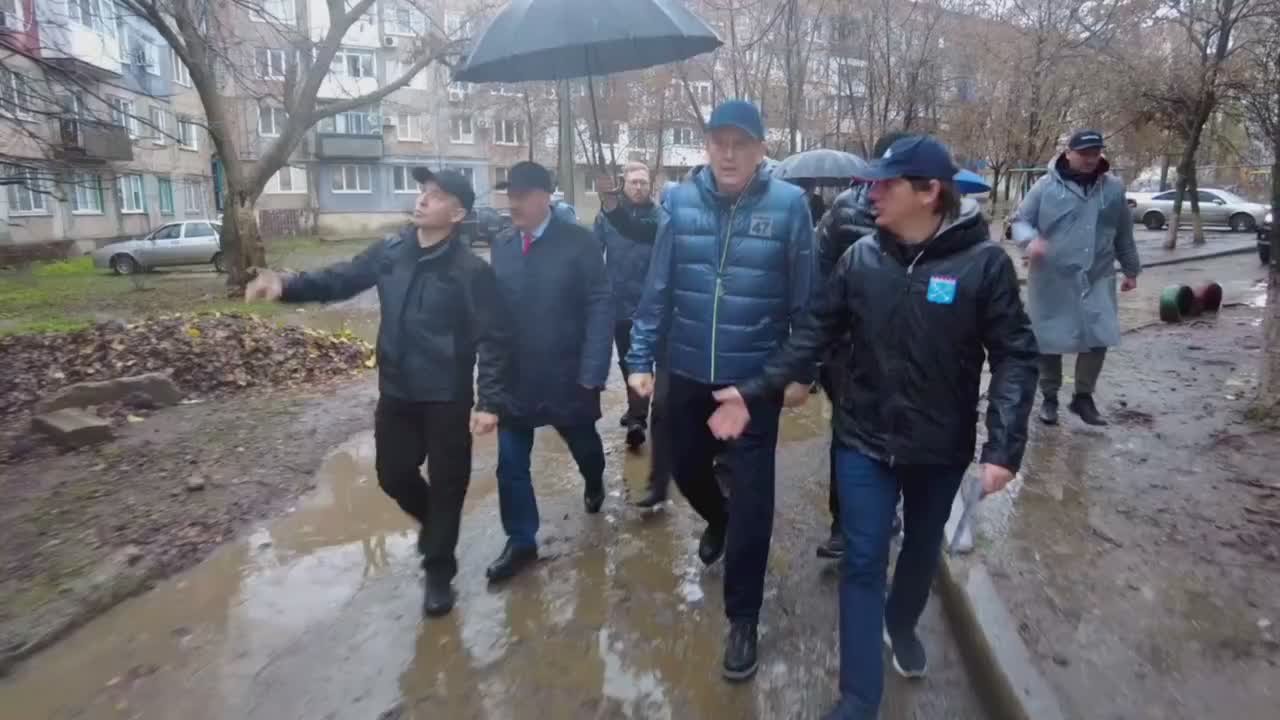 Андрей Чертков: Губернатор Ленинградской области регулярно посещает подшефное Енакиево