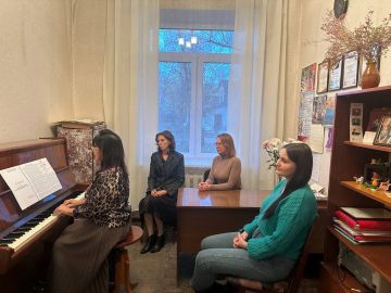 Преподаватель фортепианного отдела Калижук Н. А. подготовила и представила методический доклад на тему «Методика исполнения клавирных произведений И. С. Баха»