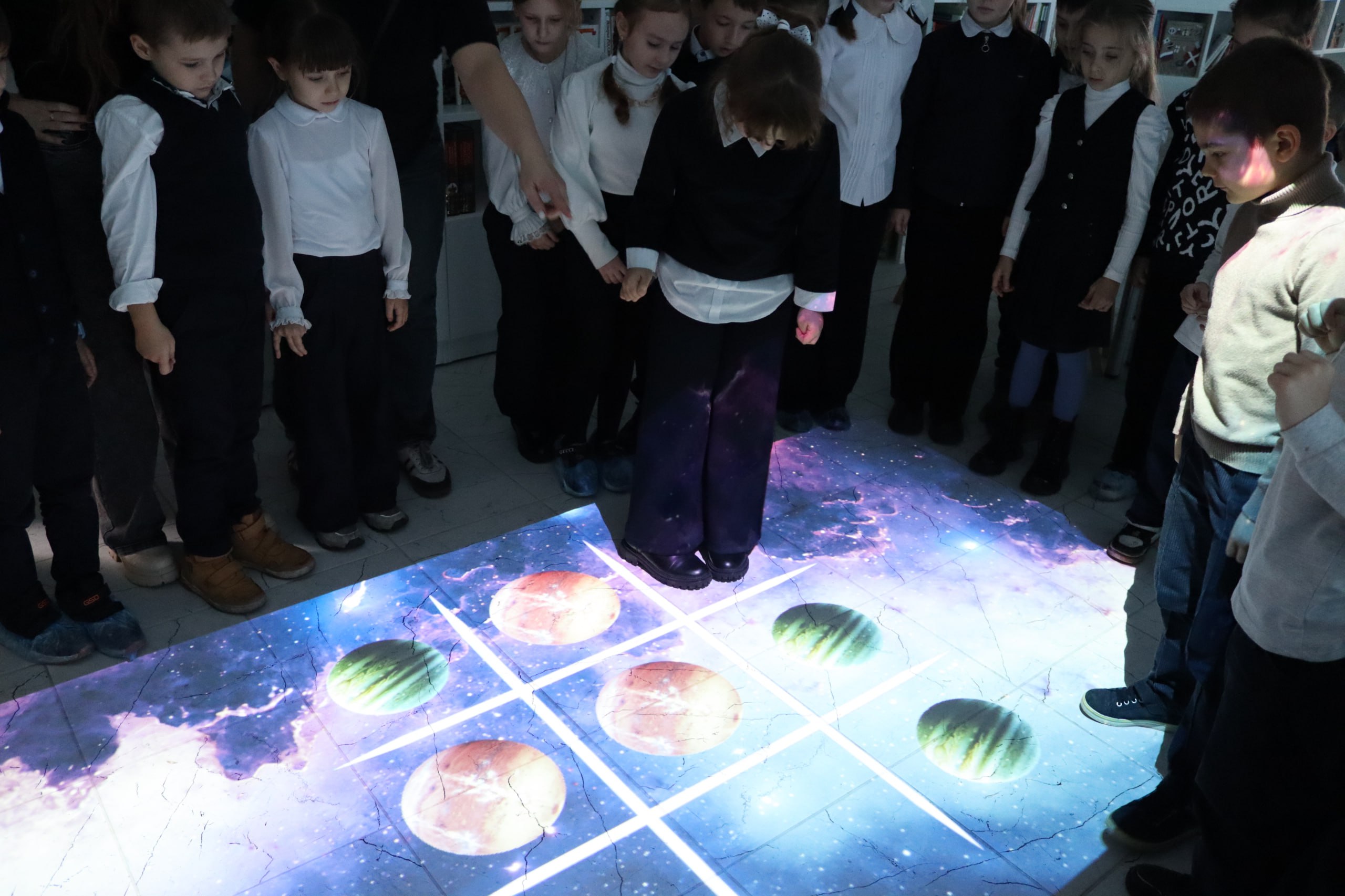 Экскурсия-знакомство «Восьмое чудо света – моя библиотека» Экскурсия-знакомство «Восьмое чудо света – моя библиотека»