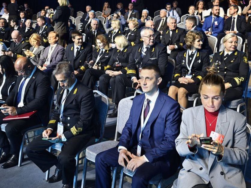 Александр Бондаренко: Принял участие в форсайт-сессии «Водный транспорт – интеграция и развитие. Трансформация водного транспорта. Новые возможности», организованной Федеральным агентством морского и речного транспорта ПАО... Александр Бондаренко: Принял участие в форсайт-сессии «Водный транспорт – интеграция и развитие. Трансформация водного транспорта. Новые возможности», организованной Федеральным агентством морского и речного транспорта ПАО...