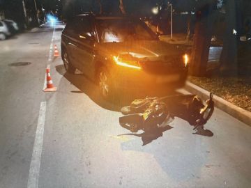 В ДТП в Евпатории пострадал несовершеннолетний мопедист