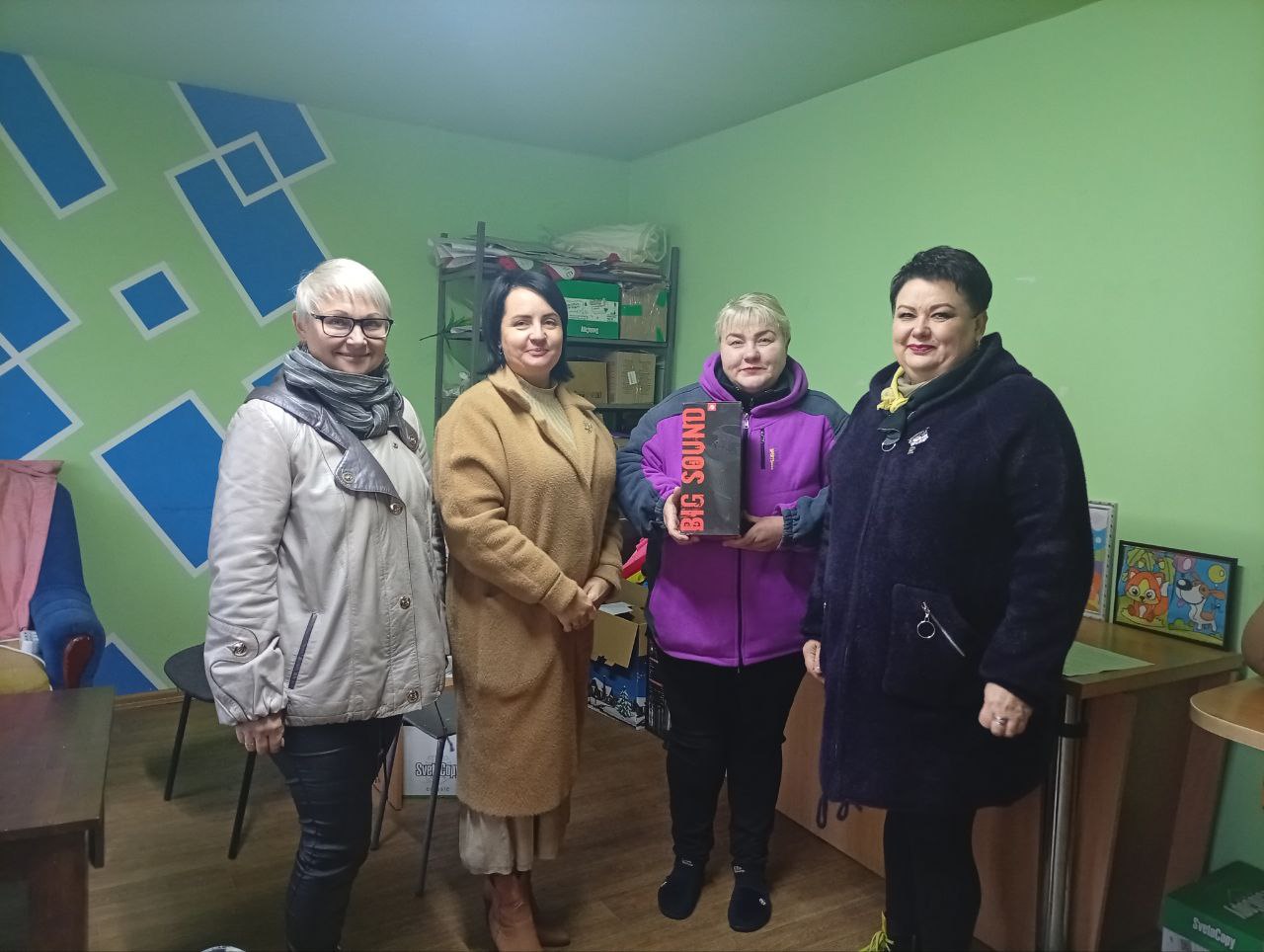 Заместитель главы администрации Волновахского муниципального округа и координатор Женского движения «Единой России» Елена Снисаренко провела рабочую встречу с коллективом МБУ «Прохоровский сельский дом культуры»