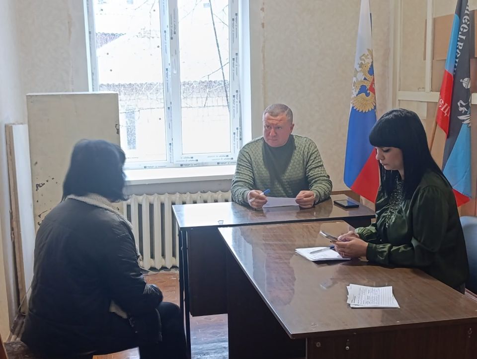 Сергей Ермаков: 19 ноября провел личный прием граждан Сергей Ермаков: 19 ноября провел личный прием граждан
