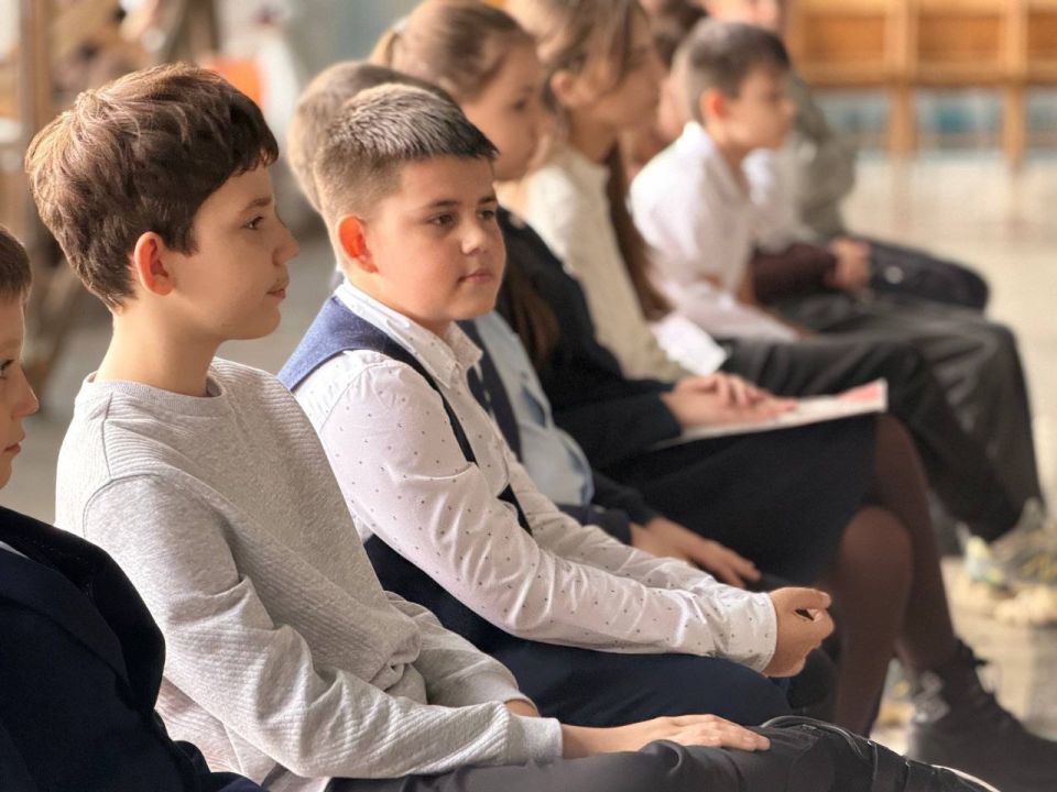Сегодня во Дворце культуры им. А.С. Пушкина царила атмосфера волшебства и радости! И это неспроста Сегодня во Дворце культуры им. А.С. Пушкина царила атмосфера волшебства и радости! И это неспроста