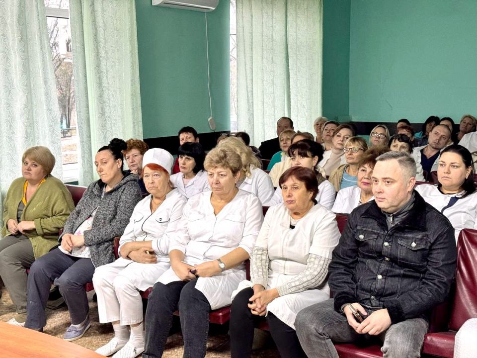 Елена Рязанцева: Открытый диалог продолжается: обсудили актуальные вопросы с коллективом горбольницы №9 Елена Рязанцева: Открытый диалог продолжается: обсудили актуальные вопросы с коллективом горбольницы №9