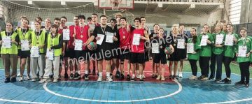 Сегодня в городском округе Донецк состоялись соревнования по баскетболу 3х3 среди обучающихся среднего профессионального образования