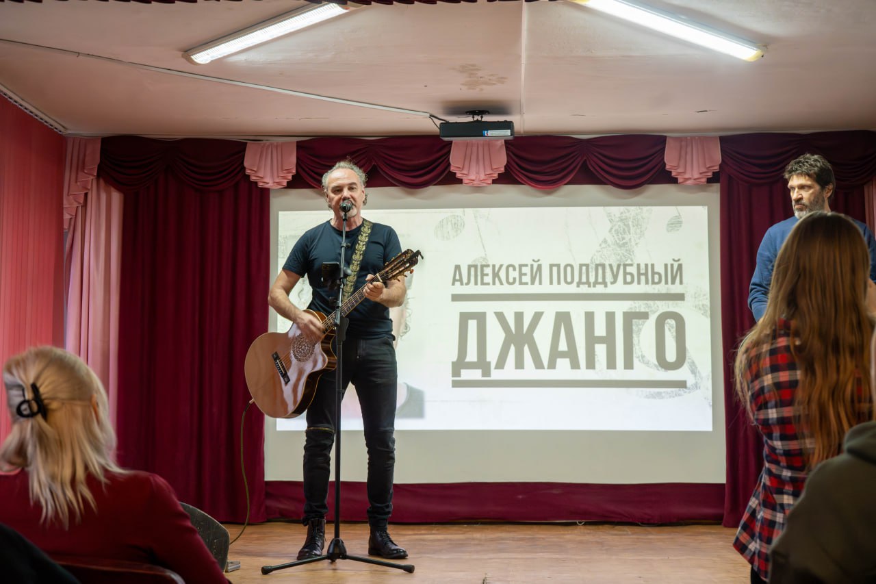 Ты точно слышал его песни! Ты точно слышал его песни!