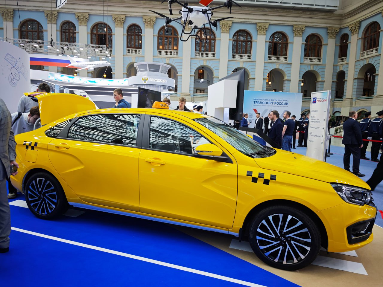 Александр Бондаренко: Во второй день работы на полях XIX Международного форума и выставки «Транспорт России» в Москве провел ряд рабочих встреч и полезных дискуссий Александр Бондаренко: Во второй день работы на полях XIX Международного форума и выставки «Транспорт России» в Москве провел ряд рабочих встреч и полезных дискуссий