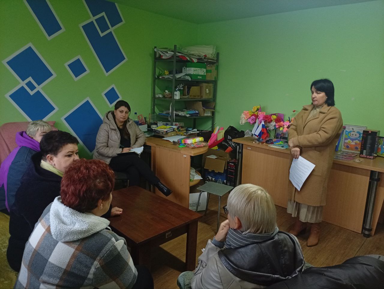 Заместитель главы администрации Волновахского муниципального округа и координатор Женского движения «Единой России» Елена Снисаренко провела рабочую встречу с коллективом МБУ «Прохоровский сельский дом культуры» Заместитель главы администрации Волновахского муниципального округа и координатор Женского движения «Единой России» Елена Снисаренко провела рабочую встречу с коллективом МБУ «Прохоровский сельский дом культуры»