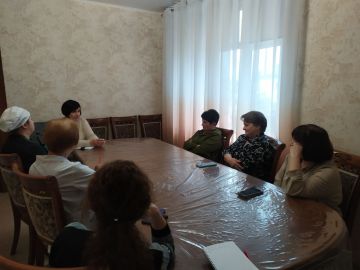 19 ноября, Первый заместитель главы администрации городского округа Торез, Анна Макарова провела встречу с трудовым коллективом ООО "Грани Вкуса"