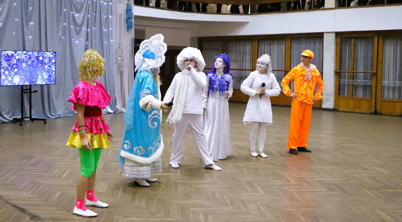 День Рождения Дедушки Мороза День Рождения Дедушки Мороза