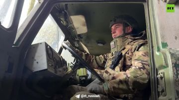 Артиллеристы группировки «Юг» выжигают «Ураганами» укрепы, личный состав и технику ВСУ в ДНР