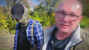 Сотрудники УФСБ России по ДНР задержали местного жителя, подозреваемого в госизмене и подготовке теракта в интересах ГУР минобороны Украины