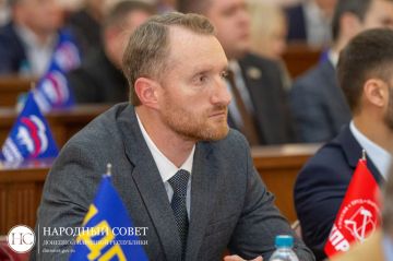 Депутат #Комитет_по_информационной_политике_и_информационным_технологиям Станислав Ретинский рассказал в комментарии радио «Республика Донбасс» о запрете устаревших нелицензированных комплектов спутникового оборудования