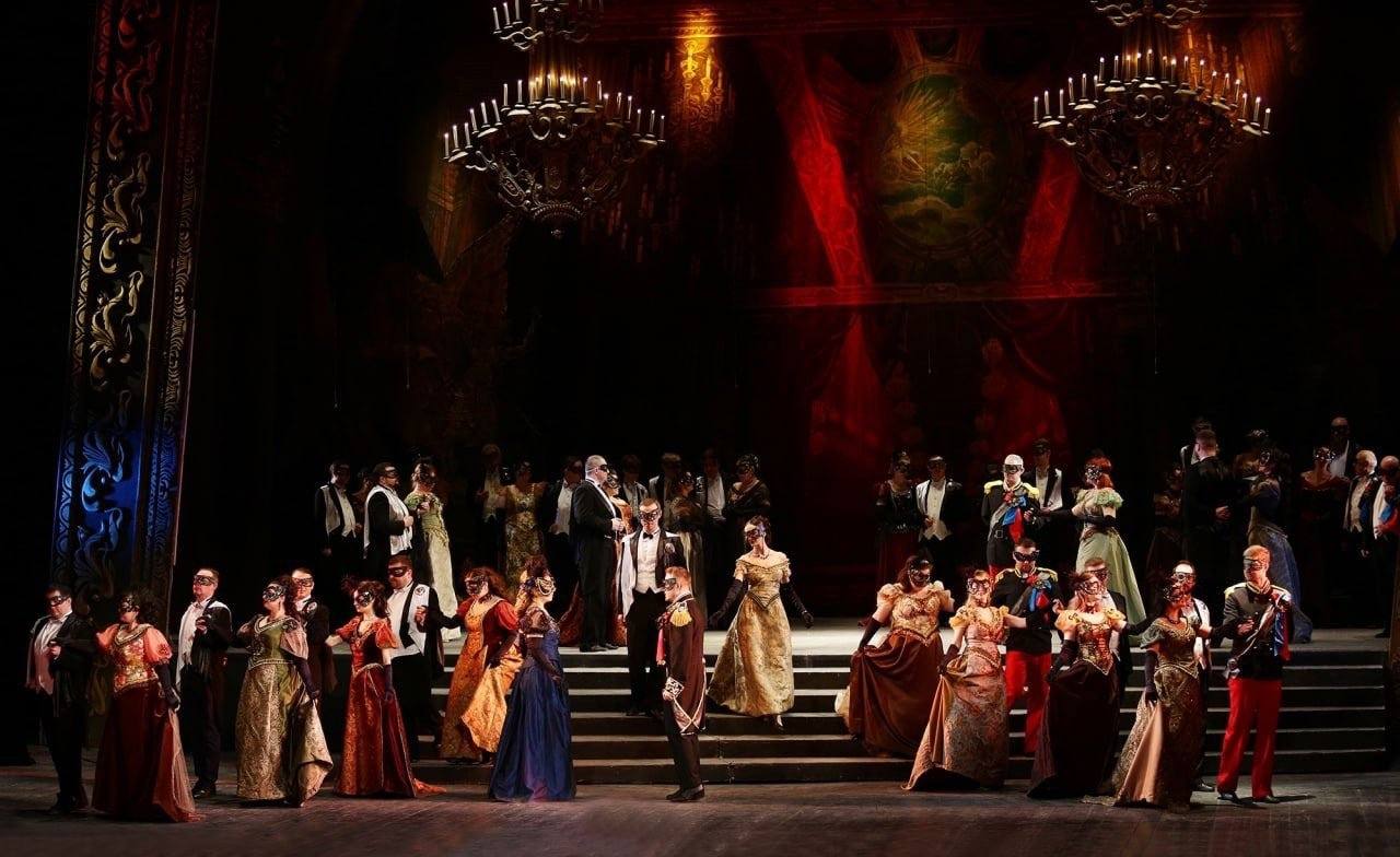 «Сирано де Бержерак» Безрукова, мировые хиты и бал-маскарад на итальянском: Афиша мероприятий в Донецке с 18 по 23 ноября 2025 «Сирано де Бержерак» Безрукова, мировые хиты и бал-маскарад на итальянском: Афиша мероприятий в Донецке с 18 по 23 ноября 2025