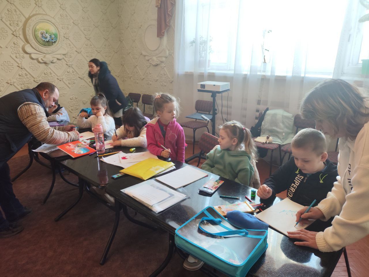 Иван Приходько: В Калининском районе Горловки провели мероприятие в контексте проекта Единой России «Крепкая семья» Иван Приходько: В Калининском районе Горловки провели мероприятие в контексте проекта Единой России «Крепкая семья»