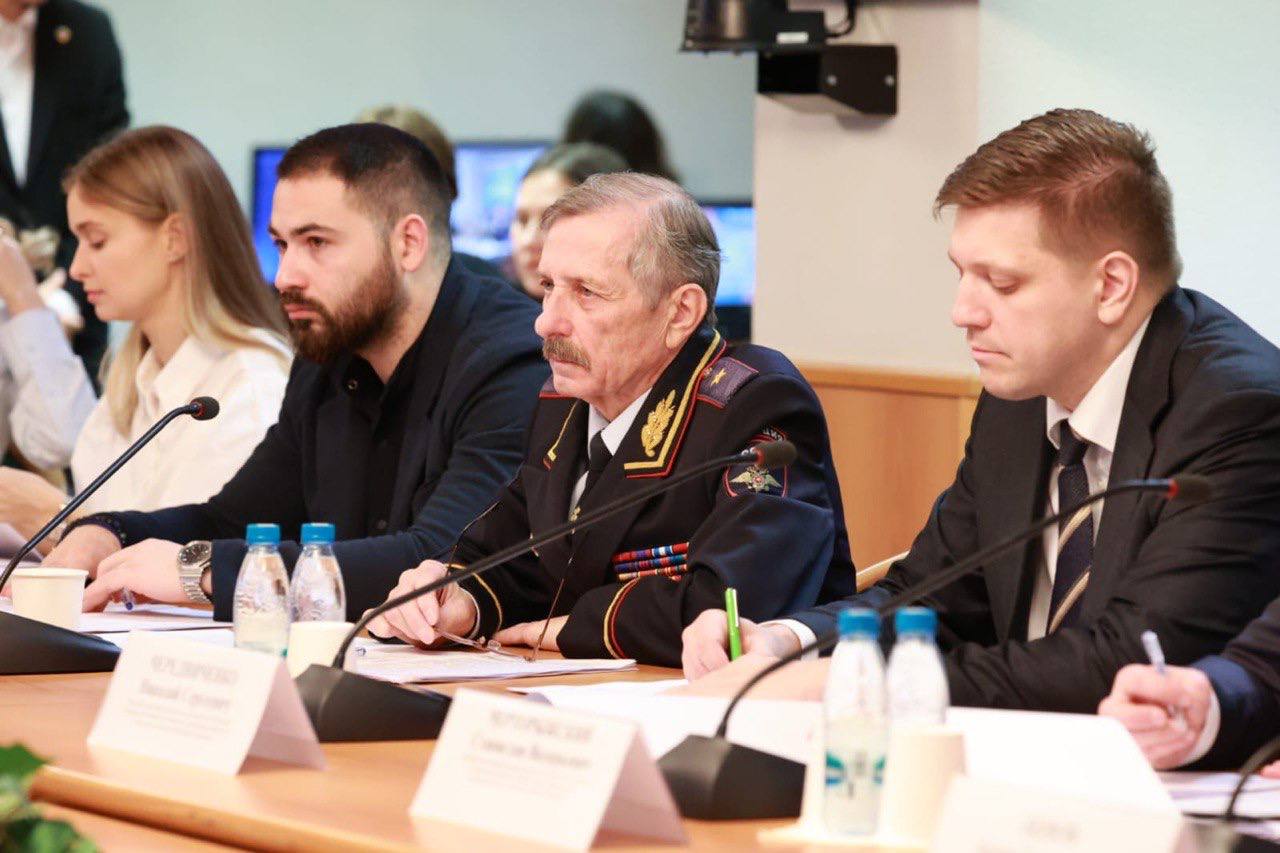 Денис Шимановский: Обсуждали с коллегами из Комитета Госдумы по молодежной политике острую проблему — питбайки Денис Шимановский: Обсуждали с коллегами из Комитета Госдумы по молодежной политике острую проблему — питбайки