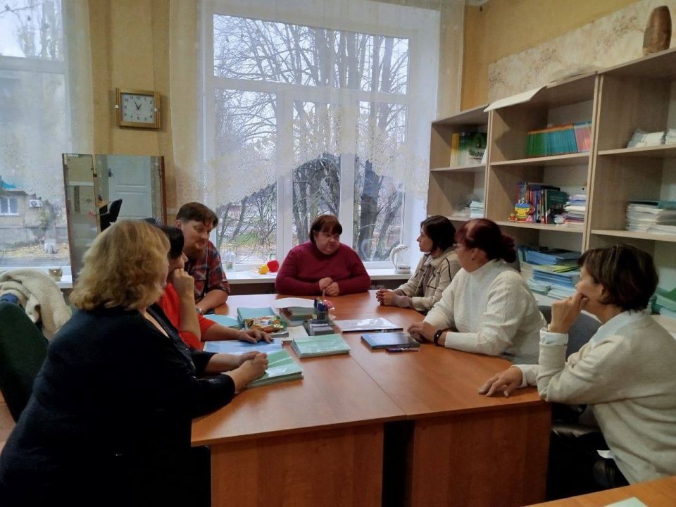 Очередное первичное отделение завершило подготовку к V Конференции! В ПО № 500 прошло общее собрание, которое провела исполнительный секретарь МО Оксана Гранкина Очередное первичное отделение завершило подготовку к V Конференции! В ПО № 500 прошло общее собрание, которое провела исполнительный секретарь МО Оксана Гранкина
