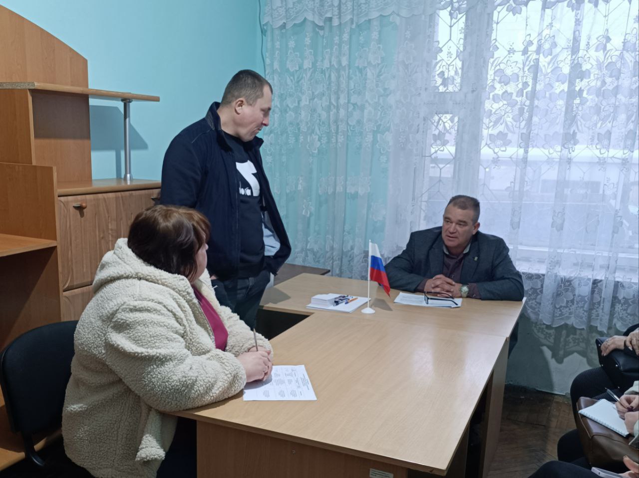 Денис Зубов: Диалог ради результата. Временно исполняющий полномочия главы муниципального образования городского округа Иловайск Александр Васильевич Кузнецов провел продуктивный круглый стол с директорами школ и советниками...