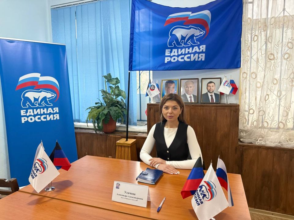 В Кировском внутригородском районе при поддержке региона-шефа Московская область продолжается подвоз воды для жителей домов, в которые в установленный графиком день не поступила вода В Кировском внутригородском районе при поддержке региона-шефа Московская область продолжается подвоз воды для жителей домов, в которые в установленный графиком день не поступила вода