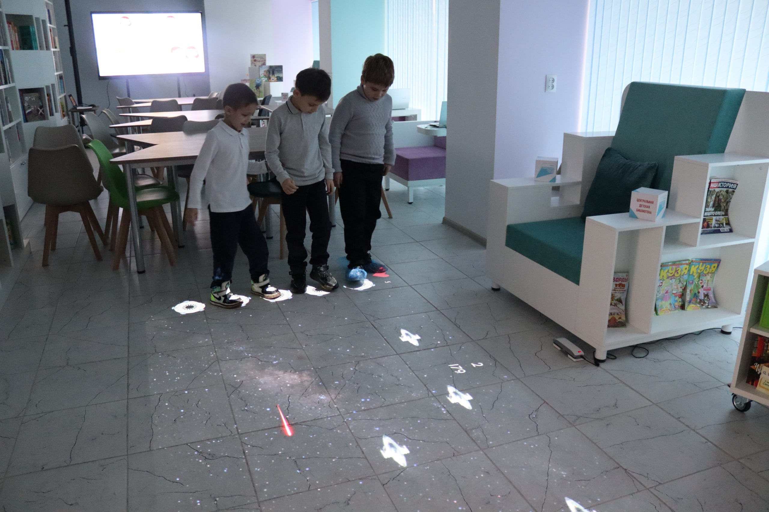 Экскурсия-знакомство «Восьмое чудо света – моя библиотека» Экскурсия-знакомство «Восьмое чудо света – моя библиотека»