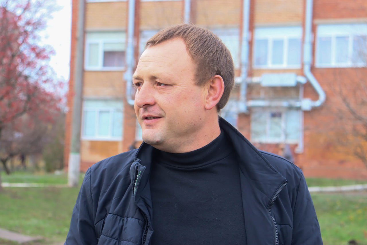 В Донецком лицее появился свой Сад Памяти В Донецком лицее появился свой Сад Памяти