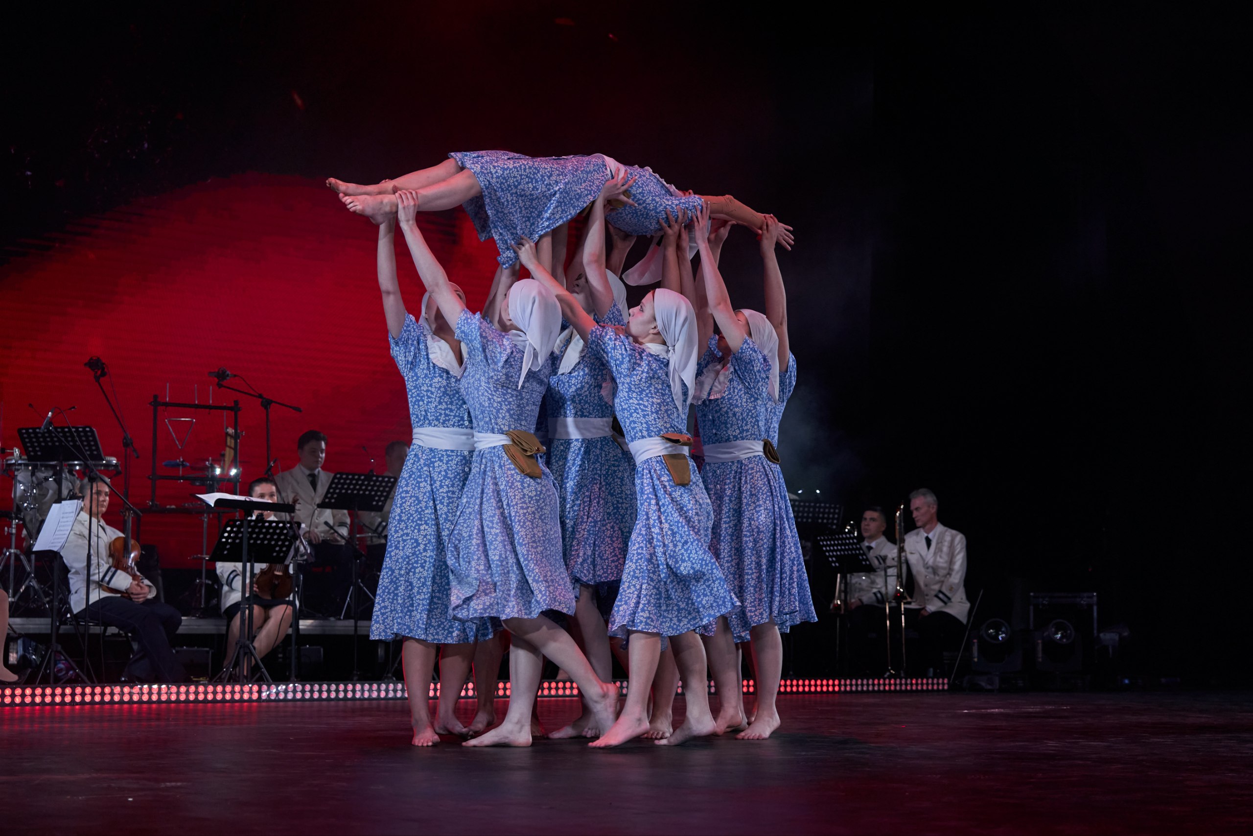 Студенты ДОНИЖТ достойно представили институт на фестивале «ТранспАРТ 2025» Студенты ДОНИЖТ достойно представили институт на фестивале «ТранспАРТ 2025»