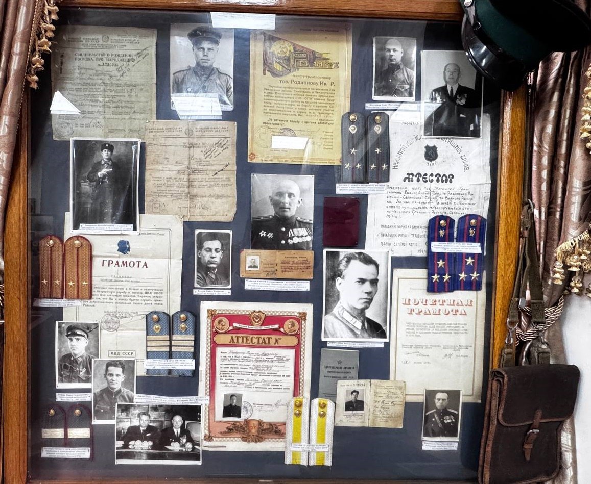 Транспортные полицейские Донецка организовали для школьников экскурсию в музей истории железной дороги Транспортные полицейские Донецка организовали для школьников экскурсию в музей истории железной дороги