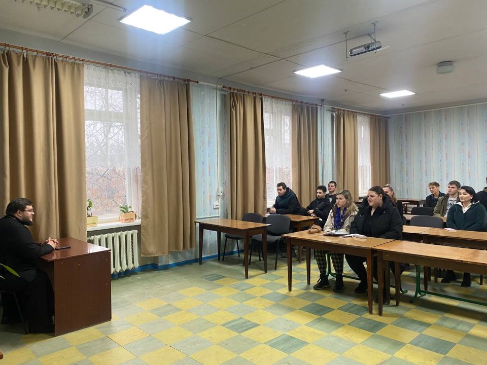 Иван Приходько: 20 ноября в Горловке продолжился цикл встреч-лекций, посвящённых духовно-нравственным ценностям и современным мировоззренческим вызовам Иван Приходько: 20 ноября в Горловке продолжился цикл встреч-лекций, посвящённых духовно-нравственным ценностям и современным мировоззренческим вызовам