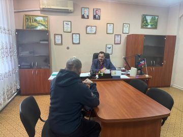 Сегодня, 20 ноября 2025 года, заместитель руководителя Управы Кировского внутригородского района Администрации городского округа Донецк ДНР Александр Дёмин провел личный прием граждан