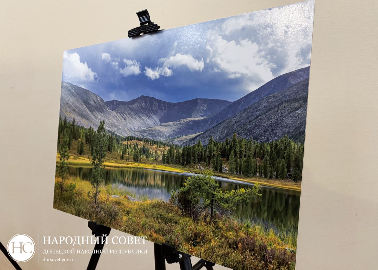 В Народном Совете прошла выставка фоторабот, посвященных природному богатству Хакасии В Народном Совете прошла выставка фоторабот, посвященных природному богатству Хакасии