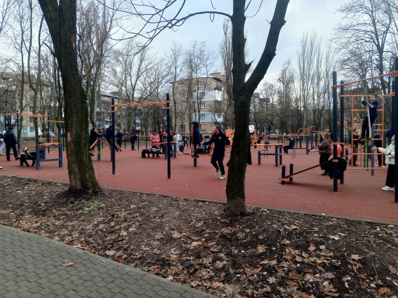 Ясиноватский “Машиностроитель” меняется: пять функциональных зон парка уже открыты для посетителей Ясиноватский “Машиностроитель” меняется: пять функциональных зон парка уже открыты для посетителей