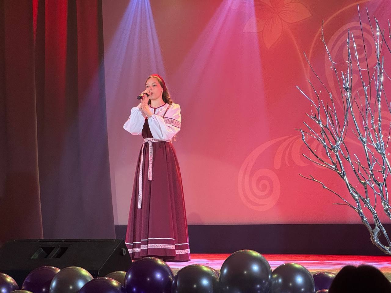 Студия «Голос» покорила сердца зрителей в Кировском Студия «Голос» покорила сердца зрителей в Кировском