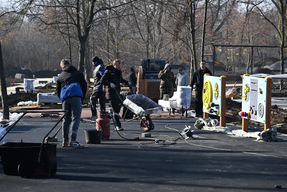 Денис Пушилин: К концу года завершим модернизацию парка Энергетиков, расположенного в Буденновском районе Донецка Денис Пушилин: К концу года завершим модернизацию парка Энергетиков, расположенного в Буденновском районе Донецка