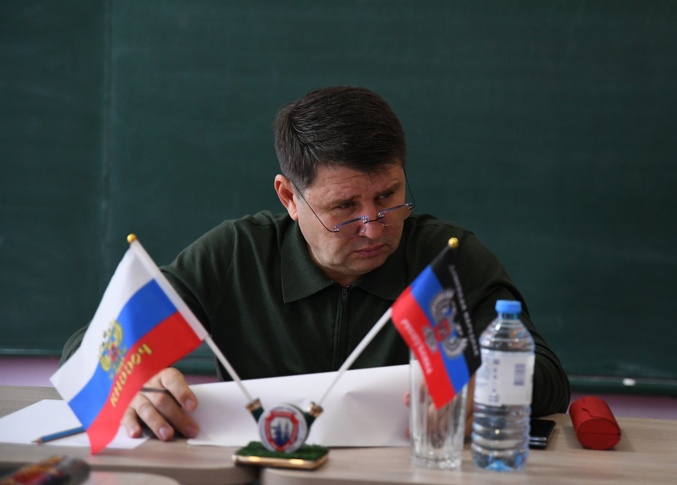 Глава города провёл личный приём граждан в Кировском районе Глава города провёл личный приём граждан в Кировском районе