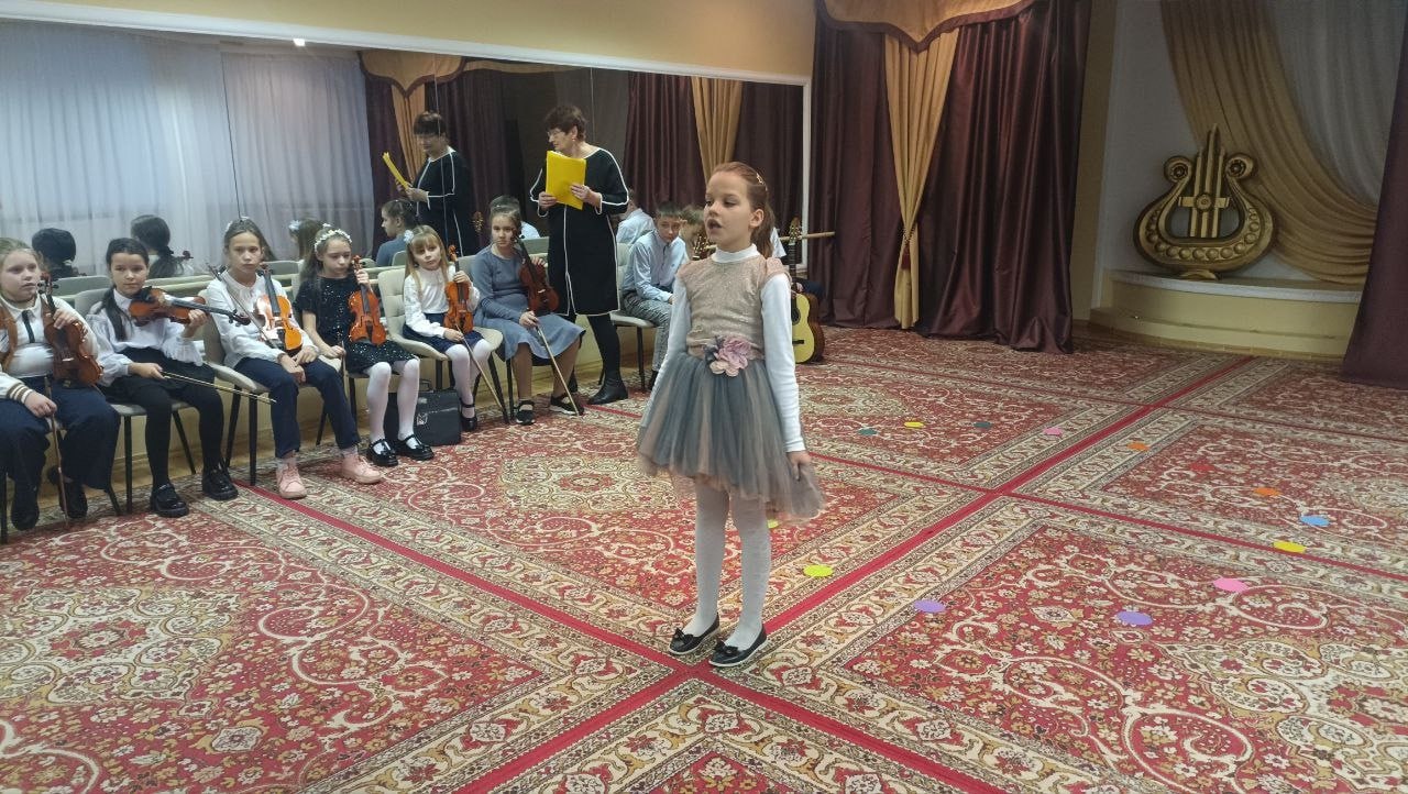 В Кировском прошел незабываемый концерт юных музыкантов В Кировском прошел незабываемый концерт юных музыкантов