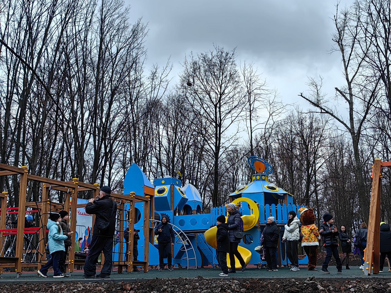 Ясиноватский “Машиностроитель” меняется: пять функциональных зон парка уже открыты для посетителей Ясиноватский “Машиностроитель” меняется: пять функциональных зон парка уже открыты для посетителей