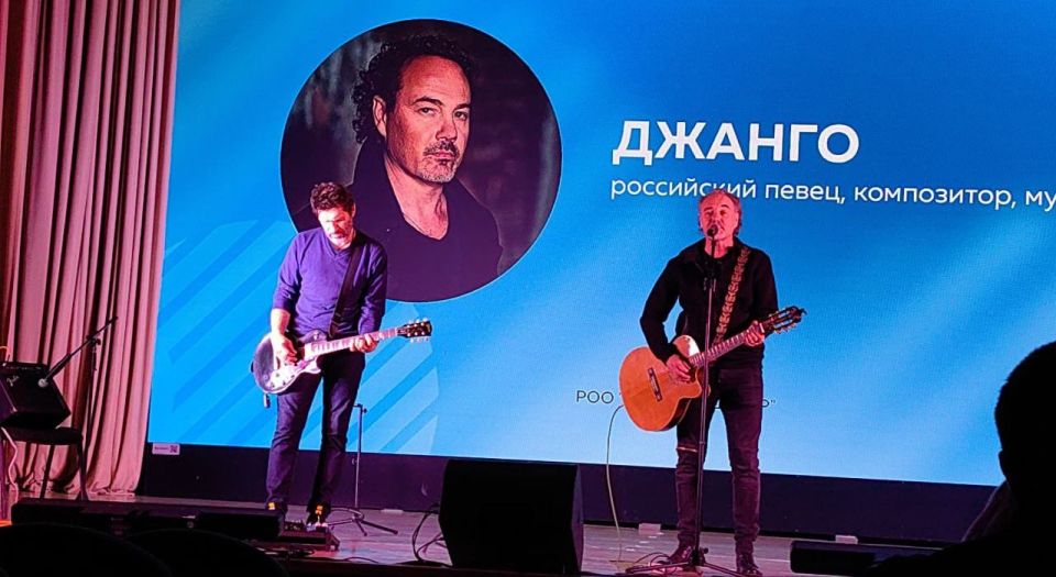 Наталья Великодная: Сегодня в Тельмановском районном Доме культуры при поддержке Региональной Общественной Организации «Русский Центр» состоялся концерт российского певца, композитора, общественного деятеля, музыканта и... Наталья Великодная: Сегодня в Тельмановском районном Доме культуры при поддержке Региональной Общественной Организации «Русский Центр» состоялся концерт российского певца, композитора, общественного деятеля, музыканта и...