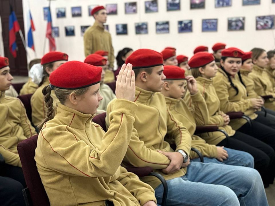 Встреча с защитниками Родины в Кировском Встреча с защитниками Родины в Кировском