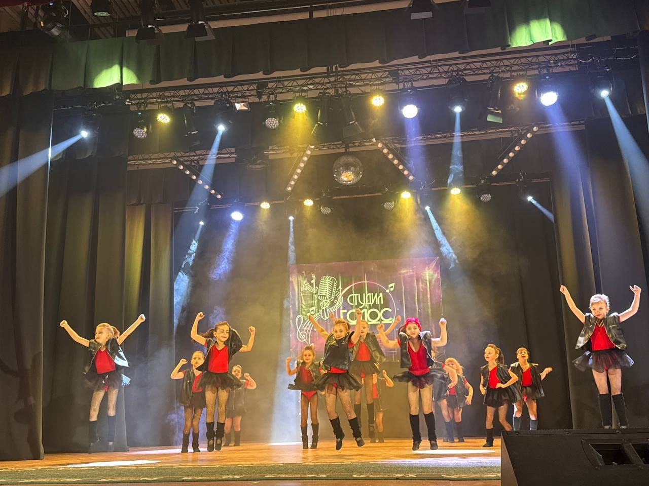 Студия «Голос» покорила сердца зрителей в Кировском Студия «Голос» покорила сердца зрителей в Кировском