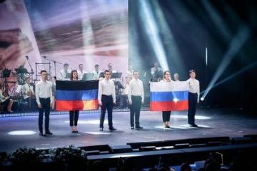 Студенты железнодорожного института ДНР выступили на фестивале «ТранспАРТ 2025»