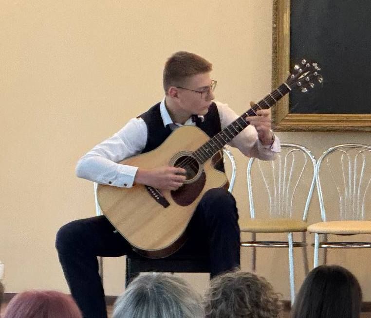 В Енакиево прошел первый этап Детской музыкальной академии В Енакиево прошел первый этап Детской музыкальной академии