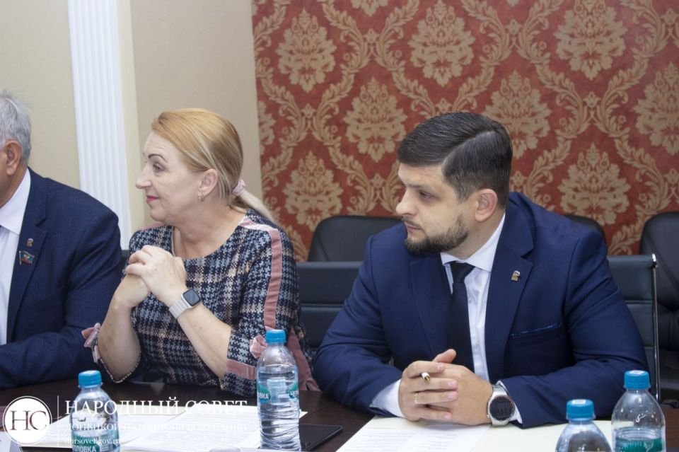Константин Кузьмин: Вместе с заместителем Председателя Народного Совета ДНР Николаем Сытовым, а также председателями комитетов парламента ДНР провели встречу с коллегами из Верховного Совета Республики Хакасия Константин Кузьмин: Вместе с заместителем Председателя Народного Совета ДНР Николаем Сытовым, а также председателями комитетов парламента ДНР провели встречу с коллегами из Верховного Совета Республики Хакасия