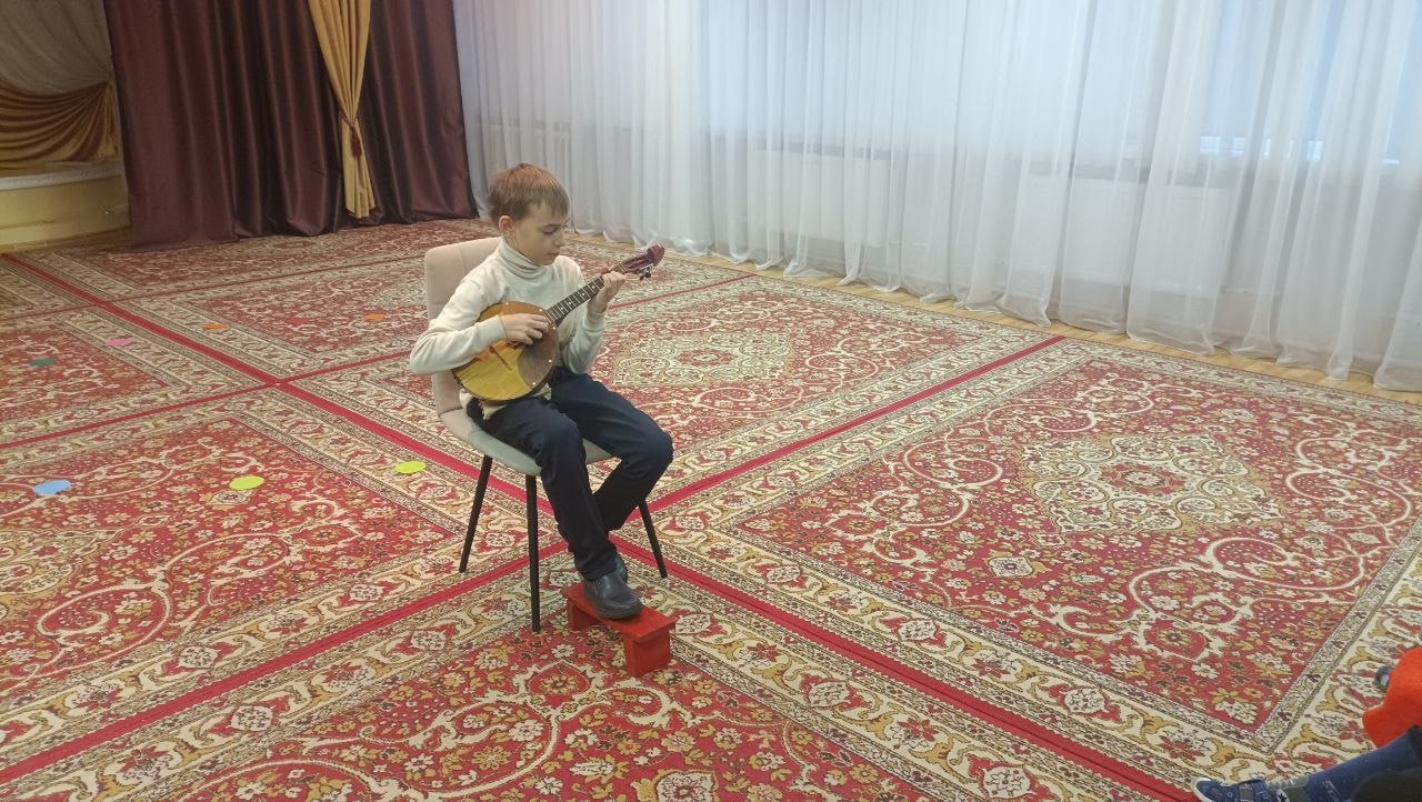 В Кировском прошел незабываемый концерт юных музыкантов В Кировском прошел незабываемый концерт юных музыкантов