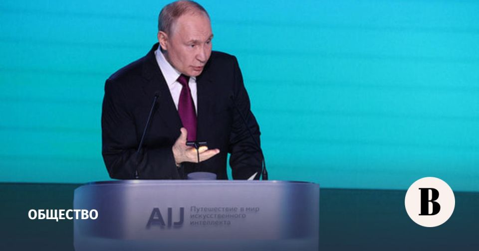 Андрей Крамар: Вот уже второй день наша делегация от Народного Совета ДНР работает в Петербурге на стартовавшем Муниципальном форуме БРИКС, однако вчера все внимание было приковано к Москве, где проходила знаковая...