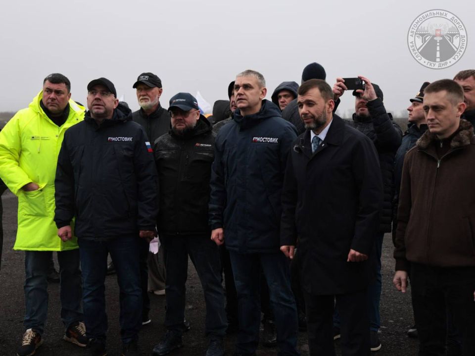 Плюс 113 километров обновленного дорожного покрытия на одной из ключевых автомобильных дорог Республики - «Донецк-Новоазовск-Седово» Плюс 113 километров обновленного дорожного покрытия на одной из ключевых автомобильных дорог Республики - «Донецк-Новоазовск-Седово»