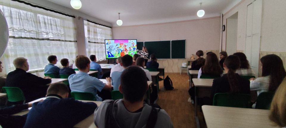 Сегодня, 20 ноября, во Всемирный день ребенка, сотрудники МБУ "Центр культуры и досуга города Дебальцево" организовали увлекательное мероприятие для школьников Сегодня, 20 ноября, во Всемирный день ребенка, сотрудники МБУ "Центр культуры и досуга города Дебальцево" организовали увлекательное мероприятие для школьников